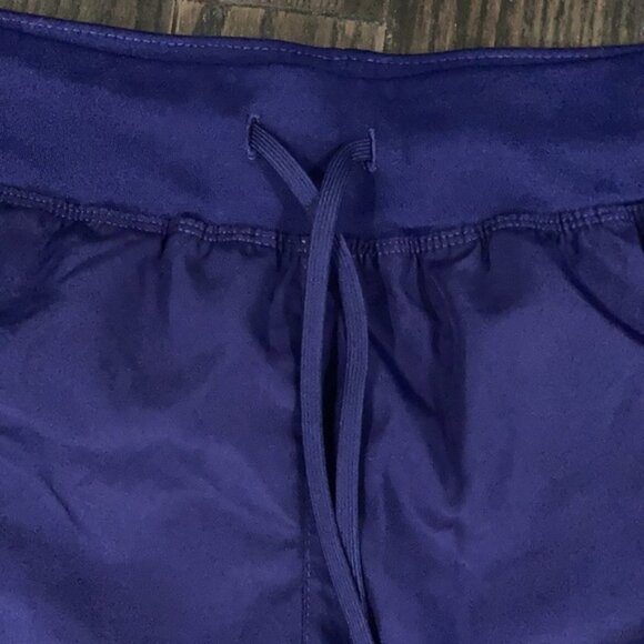 CHAMPION lightweight running shorts - Picture 4 of 8